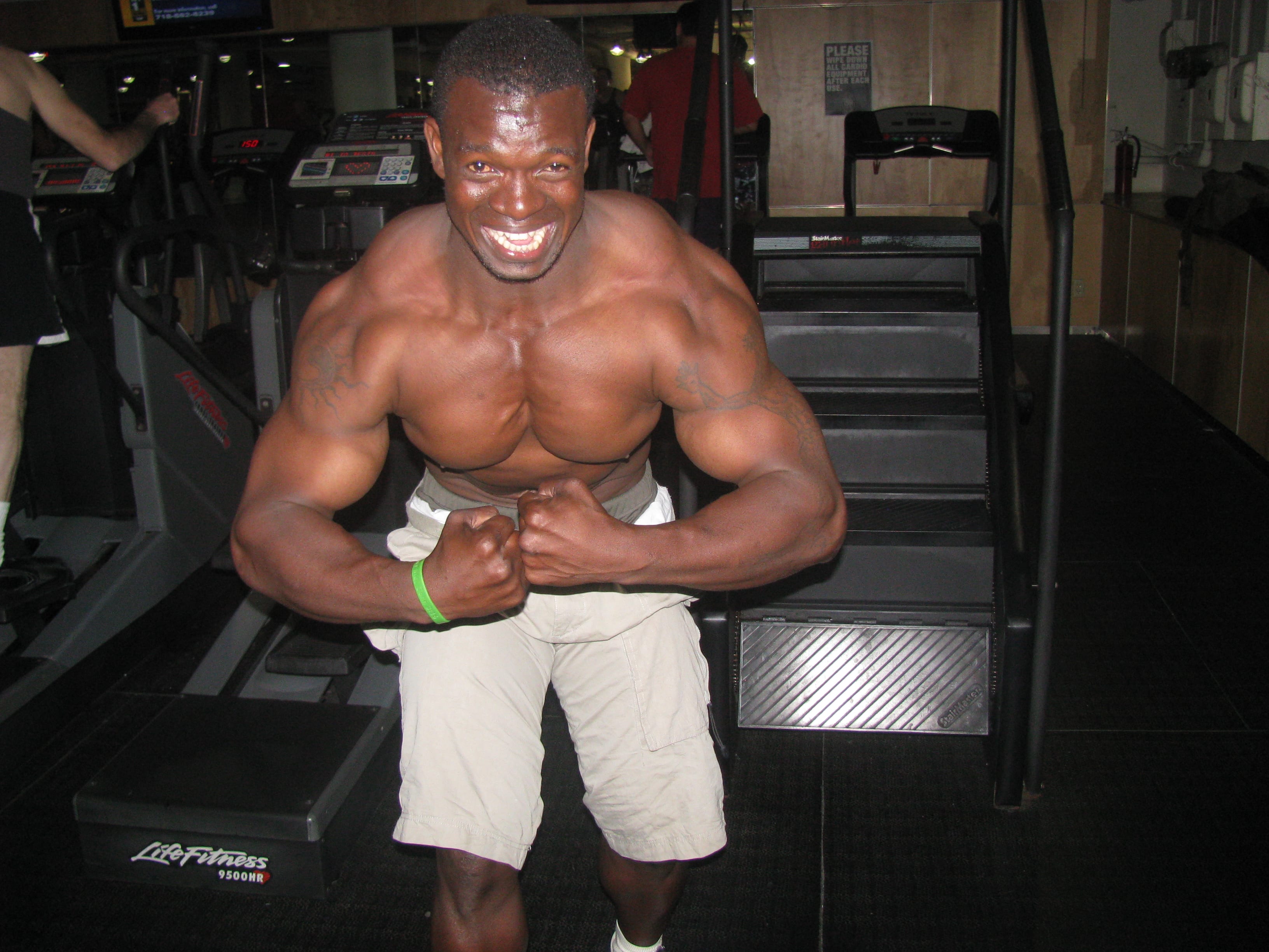 fred-sanya-2007-bodybuilding-champion